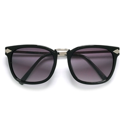 Retro P3 Frame with Metal Arrow Temple Arms Sunglasses
